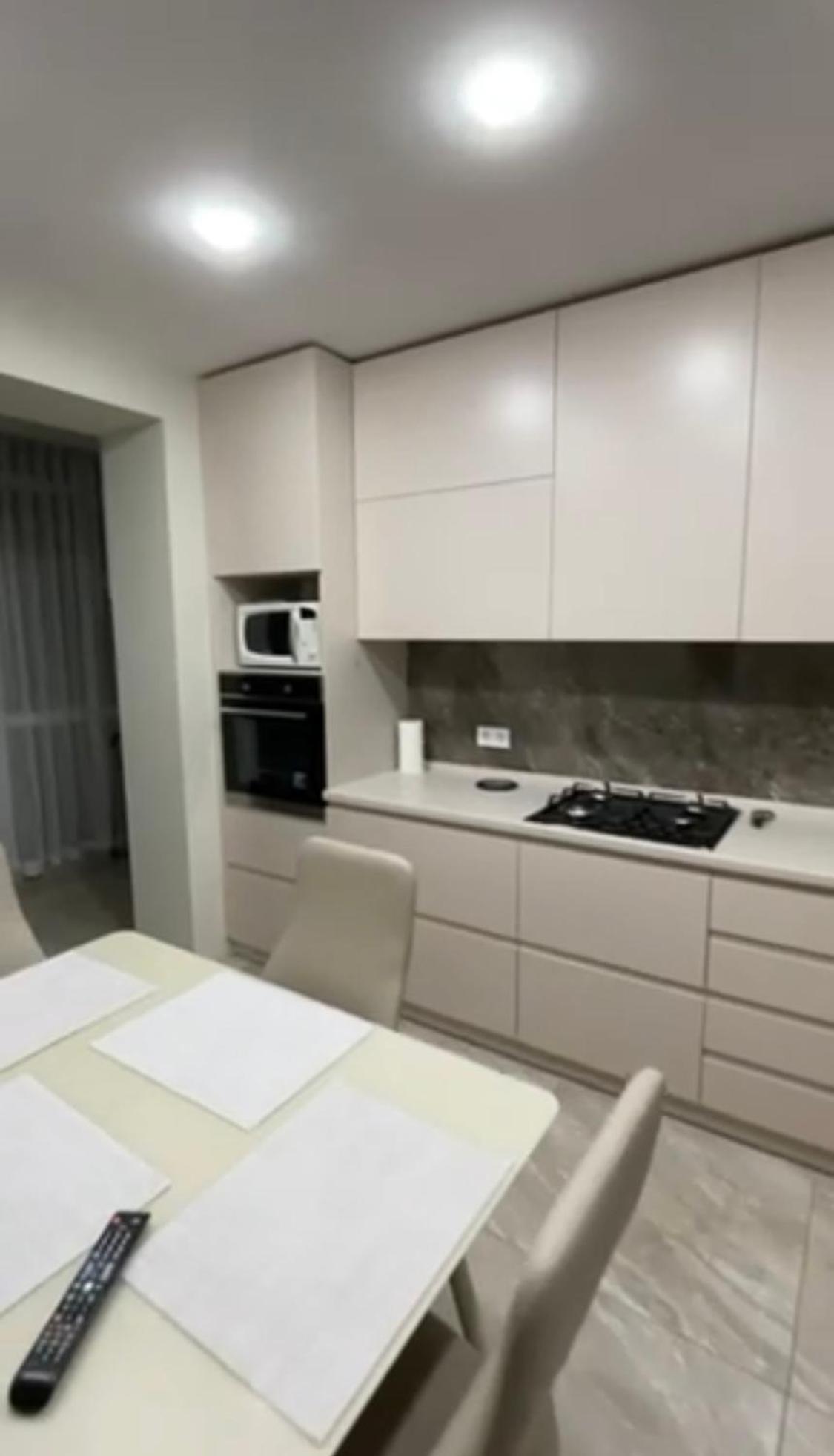 Apartment New Building In Center Dnipro Exterior photo